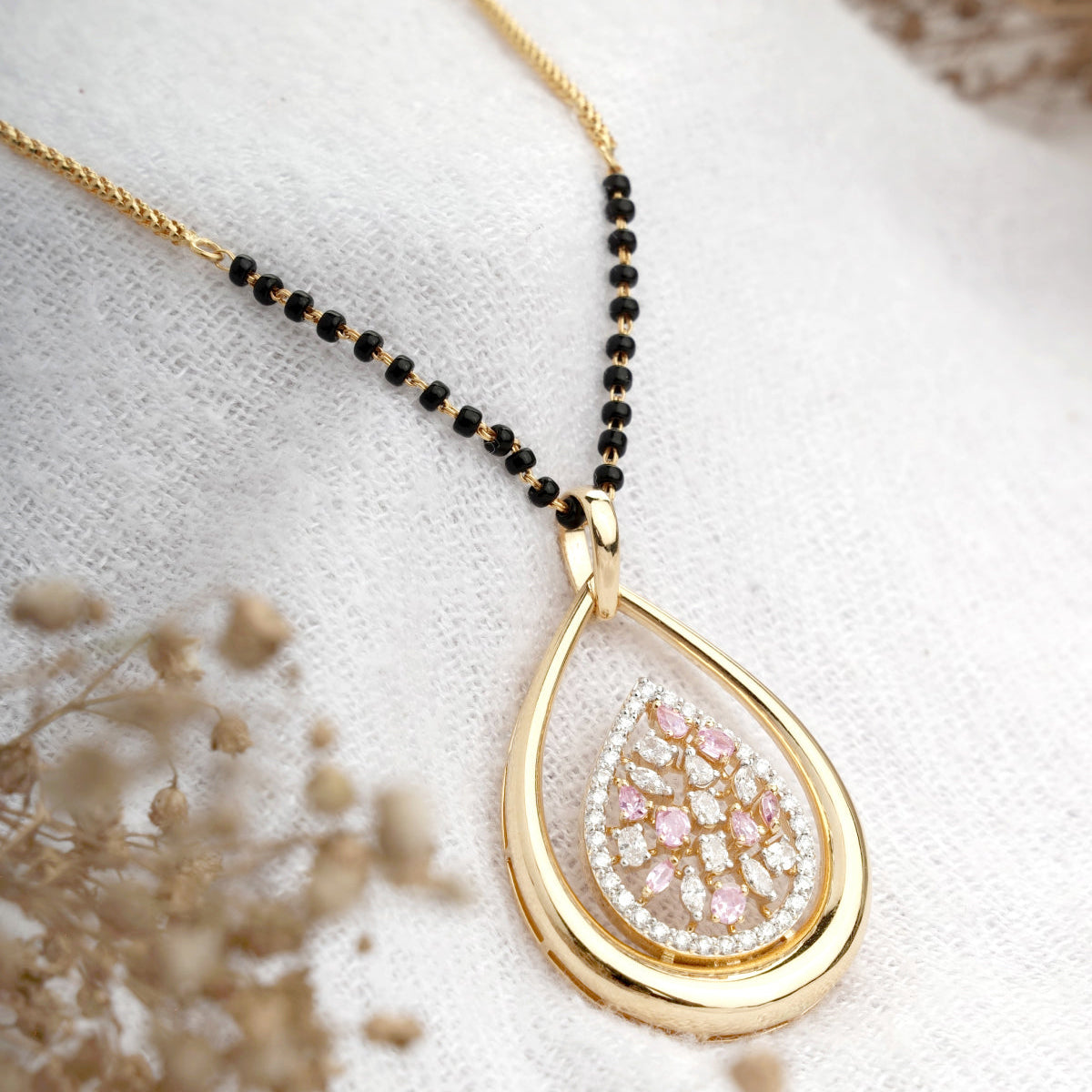 Designer mangalsutra