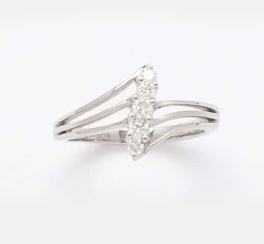 Lilian Diamond Ring